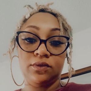 Meet your Posher, Antonisha